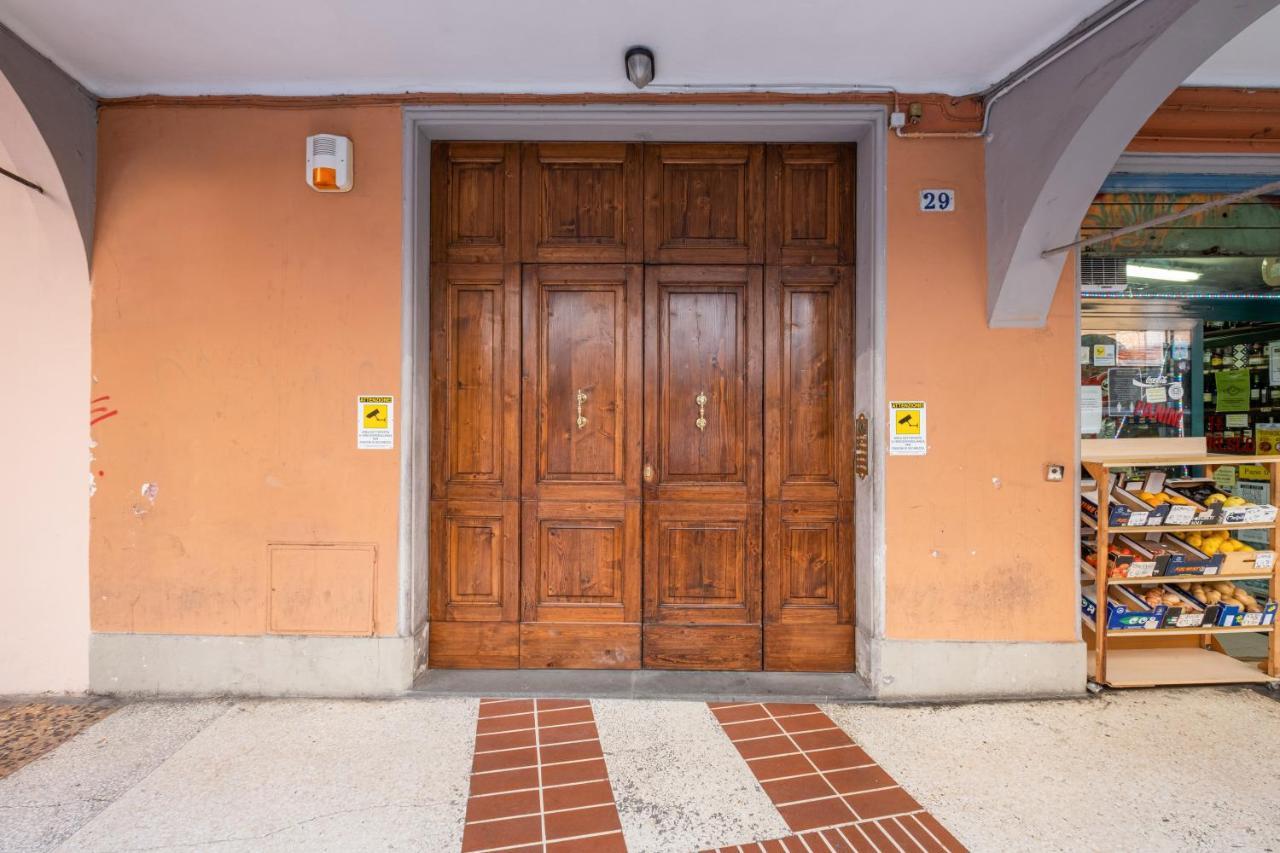 A Due Passi Dalla Pinacoteca Apartment Болонья Екстер'єр фото