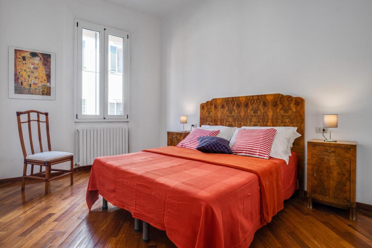 A Due Passi Dalla Pinacoteca Apartment Болонья Екстер'єр фото